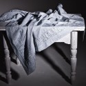 Tovaglia puro lino Arte Pura con cornice e goffratura - 180x270 cm - Gesso old Tovaglia puro lino Arte Pura con cornice e goffratura - 180x270 cm - Gesso old