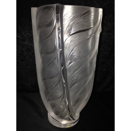 Dancer arms up Lalique