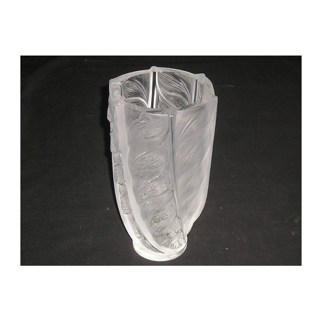 Dancer arms up Lalique