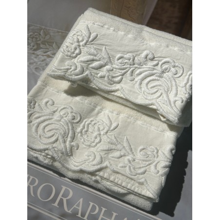 Mastro Rapahel Dune Merveille set spugna 2 pezzi con ricamo - Latte Mastro Rapahel Dune Merveille set spugna 2 pezzi con ricamo - Latte
