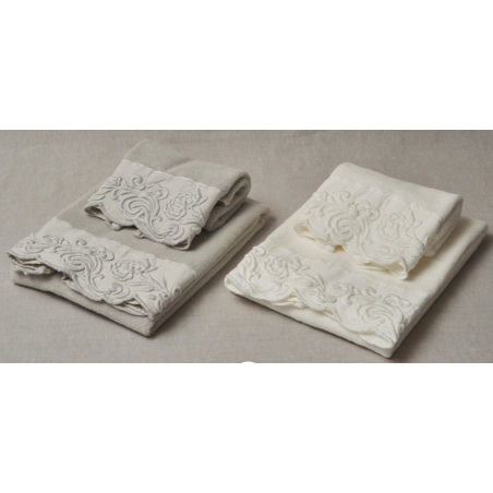 Mastro Raphael set spugna 2 pezzi Dune Merveille con ricamo Mastro Raphael set spugna 2 pezzi Dune Merveille con ricamo