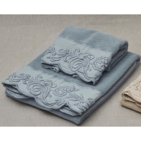Mastro Raphael set spugna 2 pezzi Dune Merveille con ricamo - Celeste polvere Mastro Raphael set spugna 2 pezzi Dune Merveille con ricamo - Celeste polvere