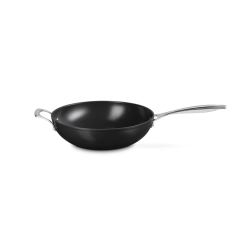 Le Creuset Essential...